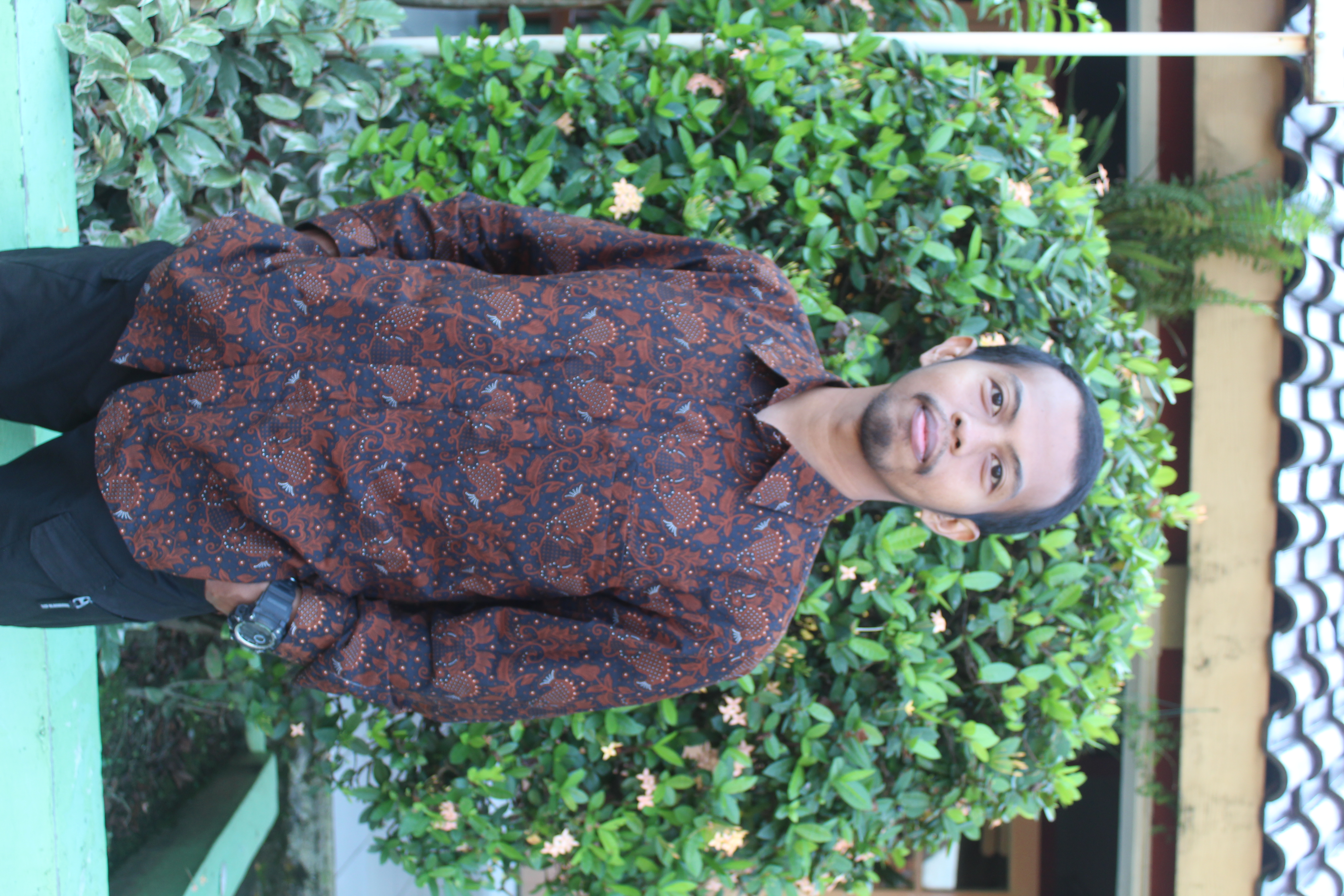 <center><br>MUH. SYARIF NUR HIDAYAT</center>